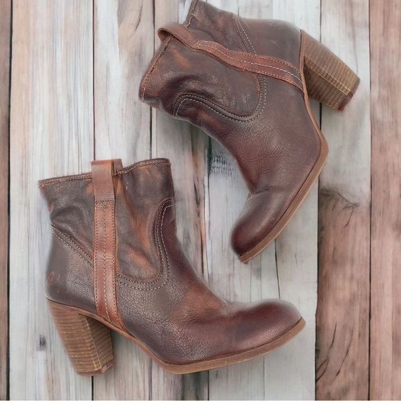 Felmini tobacco Brown Leather Western Stitching Pull Up Tabs Ankle Booties - Picture 5 of 9